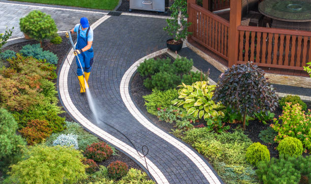 Pressure Washing Contractors in Norton Shores, MI